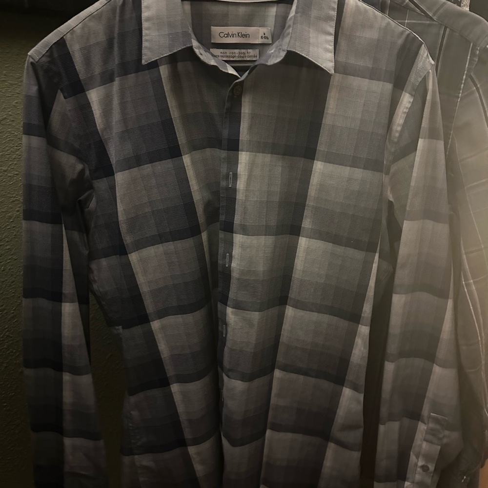 Calvin Klein Men's Dark Gray Plaid Shirt